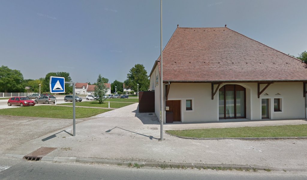 Retrouvez toutes les informations de contacts et horaires d&rsquo;ouverture pour La Poste Agence Communale OUNANS Mairie situé à Ounans dans le département Jura (39). Pour effectuer envoyer vos colis (colissimo, chronopost, suivi colis), une gestion bancaire (banque postal, French Bank), [&hellip;]