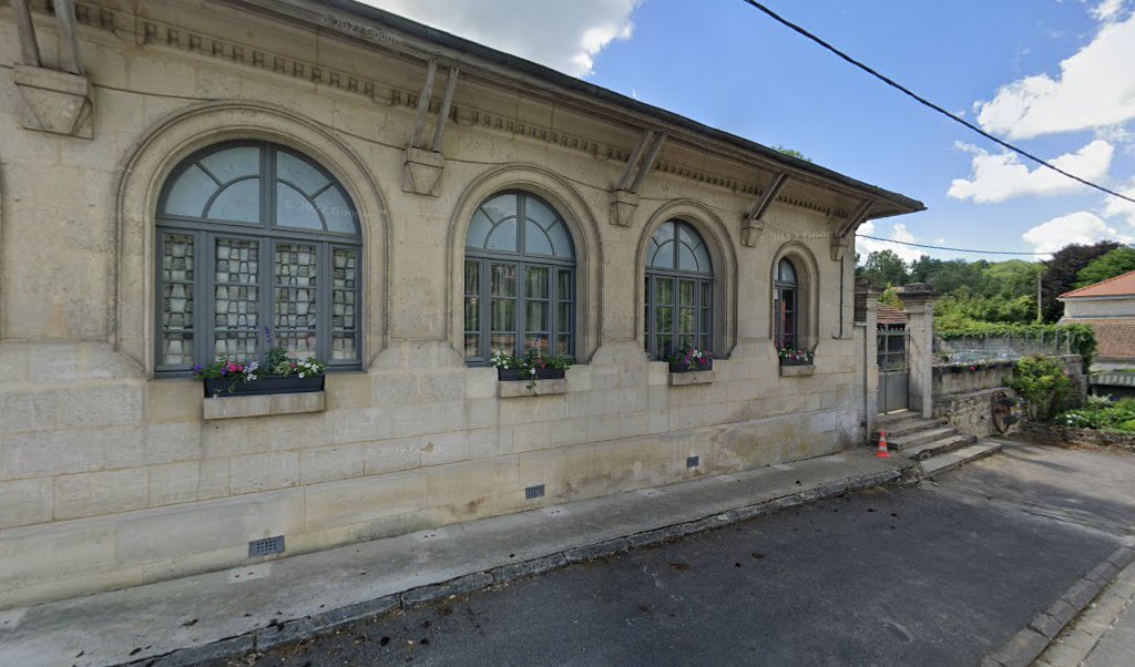 Retrouvez toutes les informations de contacts et horaires d&rsquo;ouverture pour La Poste Agence Communale ROUCY Mairie situé à Roucy dans le département Aisne (02). Pour effectuer envoyer vos colis (colissimo, chronopost, suivi colis), une gestion bancaire (banque postal, French Bank), [&hellip;]