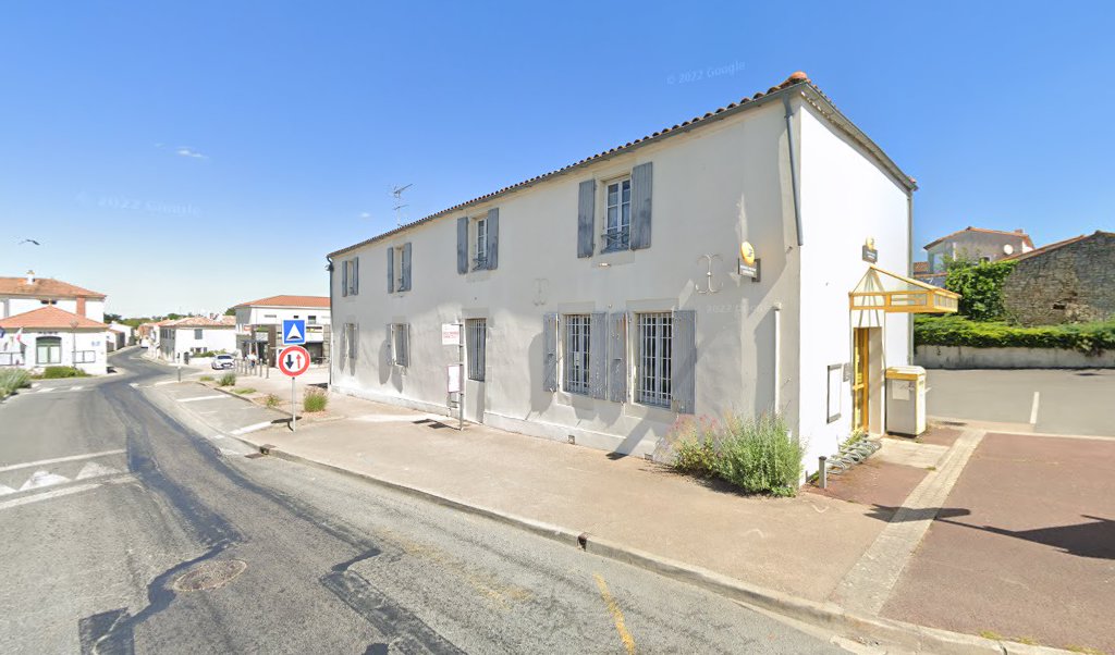 Retrouvez toutes les informations de contacts et horaires d&rsquo;ouverture pour La Poste Agence Communale MOUZEUIL ST MARTIN Mairie situé à Mouzeuil st martin dans le département Vendée (85). Pour effectuer envoyer vos colis (colissimo, chronopost, suivi colis), une gestion bancaire [&hellip;]