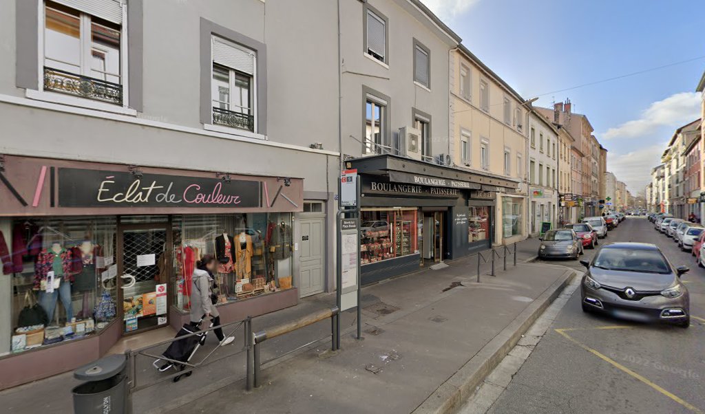 Retrouvez toutes les informations de contacts et horaires d&rsquo;ouverture pour Relais Pickup ECLAT DE COULEUR situé à Lyon dans le département Rhône (69). Pour effectuer envoyer vos colis (colissimo, chronopost, suivi colis), une gestion bancaire (banque postal, French Bank), votre [&hellip;]