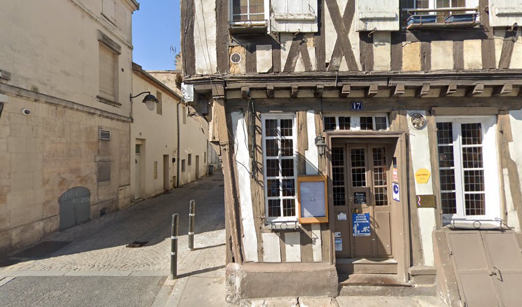Retrouvez toutes les informations de contacts et horaires d&rsquo;ouverture pour La Poste SAINT DIZIER GAMBETTA situé à St dizier dans le département Haute-Marne (52). Pour effectuer envoyer vos colis (colissimo, chronopost, suivi colis), une gestion bancaire (banque postal, French Bank), [&hellip;]