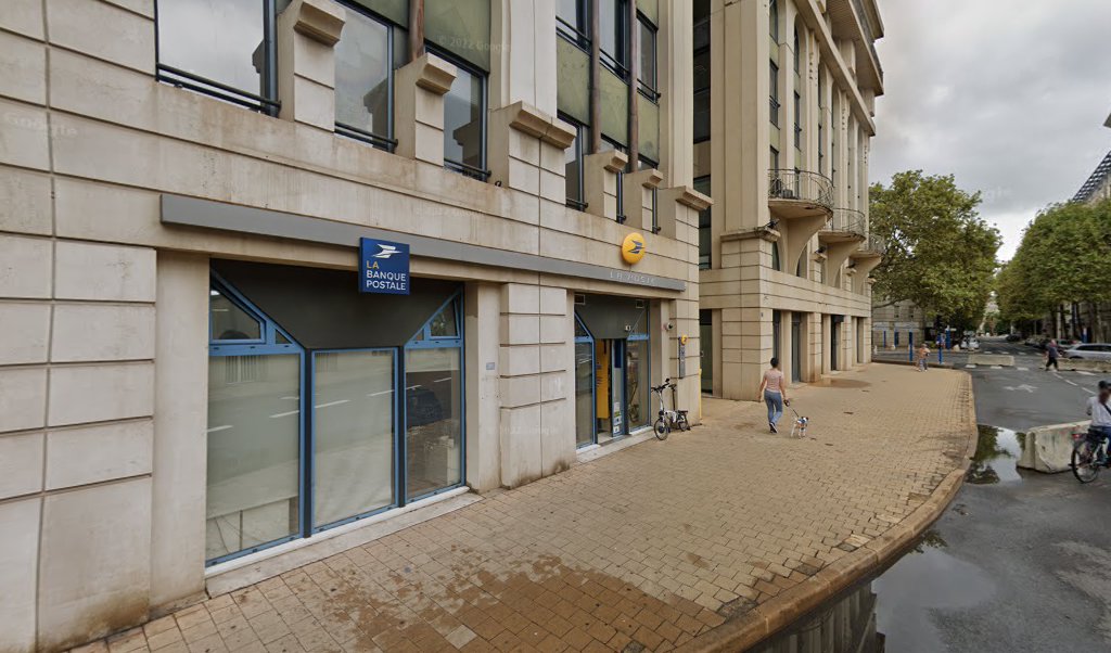 Retrouvez toutes les informations de contacts et horaires d&rsquo;ouverture pour La Poste MONTPELLIER ANTIGONE situé à Montpellier dans le département Hérault (34). Pour effectuer envoyer vos colis (colissimo, chronopost, suivi colis), une gestion bancaire (banque postal, French Bank), votre courrier [&hellip;]