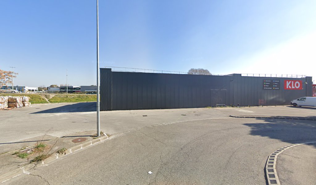 Retrouvez toutes les informations de contacts et horaires d&rsquo;ouverture pour La Poste Relais ISTRES OPTIQUE situé à Istres dans le département Bouches-du-Rhône (13). Pour effectuer envoyer vos colis (colissimo, chronopost, suivi colis), une gestion bancaire (banque postal, French Bank), votre [&hellip;]