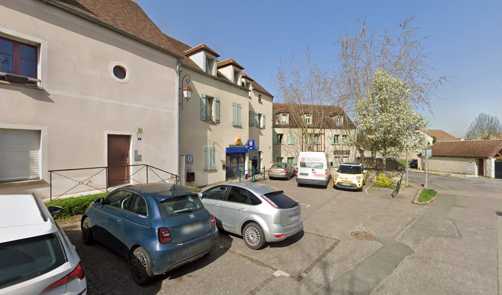 Retrouvez toutes les informations de contacts et horaires d&rsquo;ouverture pour La Poste THOIRY situé à Thoiry dans le département Yvelines (78). Pour effectuer envoyer vos colis (colissimo, chronopost, suivi colis), une gestion bancaire (banque postal, French Bank), votre courrier (suivi [&hellip;]