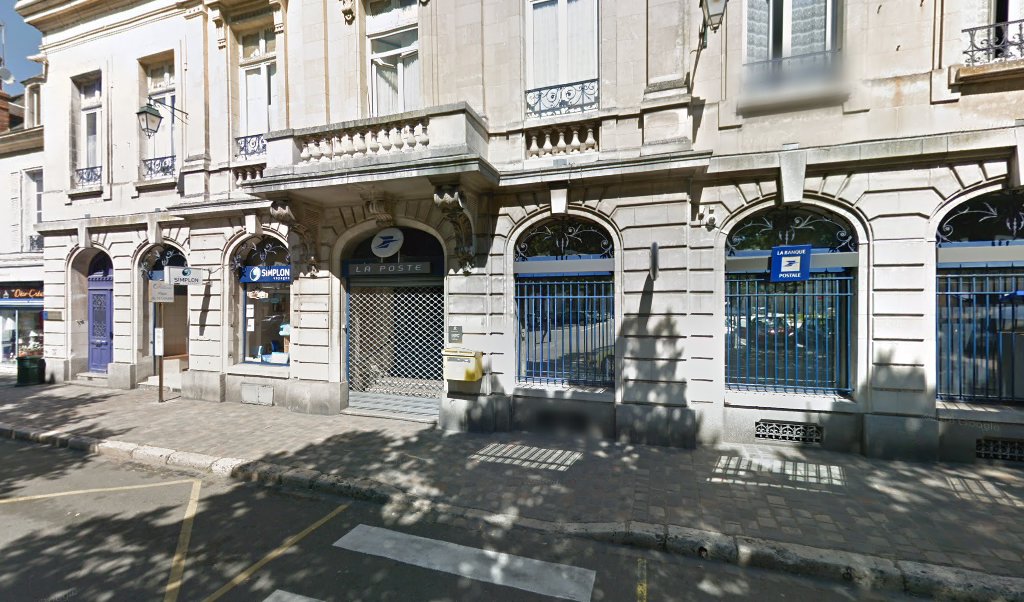 Retrouvez toutes les informations de contacts et horaires d&rsquo;ouverture pour La Poste CHATEAUDUN 18 OCTOBRE situé à Chateaudun dans le département Eure-et-Loir (28). Pour effectuer envoyer vos colis (colissimo, chronopost, suivi colis), une gestion bancaire (banque postal, French Bank), votre [&hellip;]