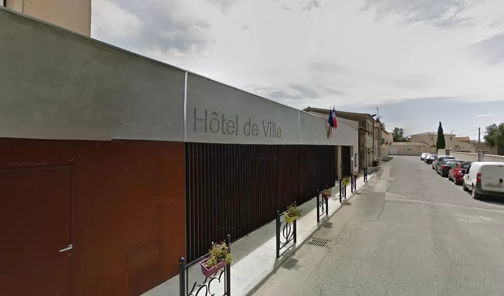 Retrouvez toutes les informations de contacts et horaires d&rsquo;ouverture pour La Poste Agence Communale CANDILLARGUES Mairie situé à Candillargues dans le département Hérault (34). Pour effectuer envoyer vos colis (colissimo, chronopost, suivi colis), une gestion bancaire (banque postal, French Bank), [&hellip;]
