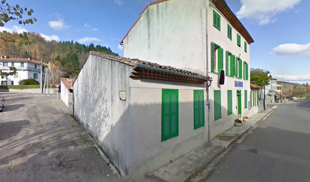 Retrouvez toutes les informations de contacts et horaires d&rsquo;ouverture pour La Poste Agence Communale FOUGAX ET BARRINEUF Mairie situé à Fougax et barrineuf dans le département Ariège (09). Pour effectuer envoyer vos colis (colissimo, chronopost, suivi colis), une gestion bancaire [&hellip;]