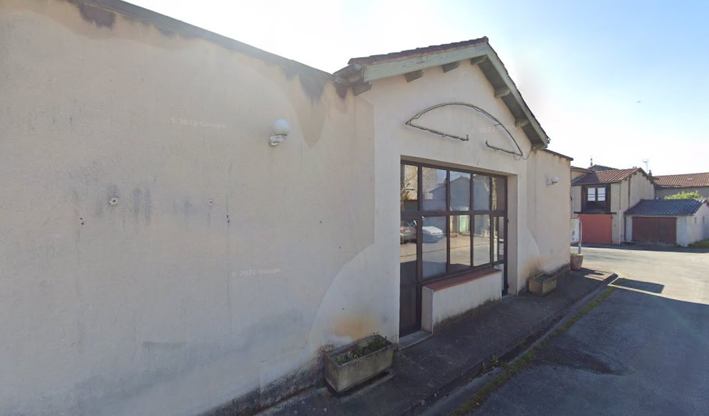 Retrouvez toutes les informations de contacts et horaires d&rsquo;ouverture pour La Poste Agence Communale TEILLET Mairie situé à Teillet dans le département Tarn (81). Pour effectuer envoyer vos colis (colissimo, chronopost, suivi colis), une gestion bancaire (banque postal, French Bank), [&hellip;]