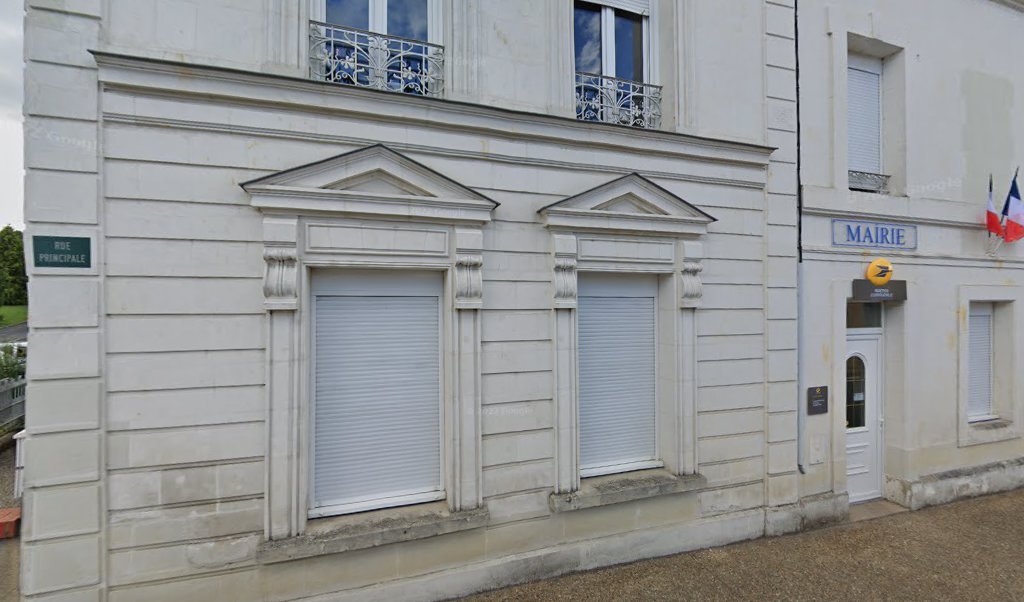 Retrouvez toutes les informations de contacts et horaires d&rsquo;ouverture pour La Poste Agence Communale ST AUBIN LE DEPEINT Mairie situé à St aubin le depeint dans le département Indre-et-Loire (37). Pour effectuer envoyer vos colis (colissimo, chronopost, suivi colis), une [&hellip;]