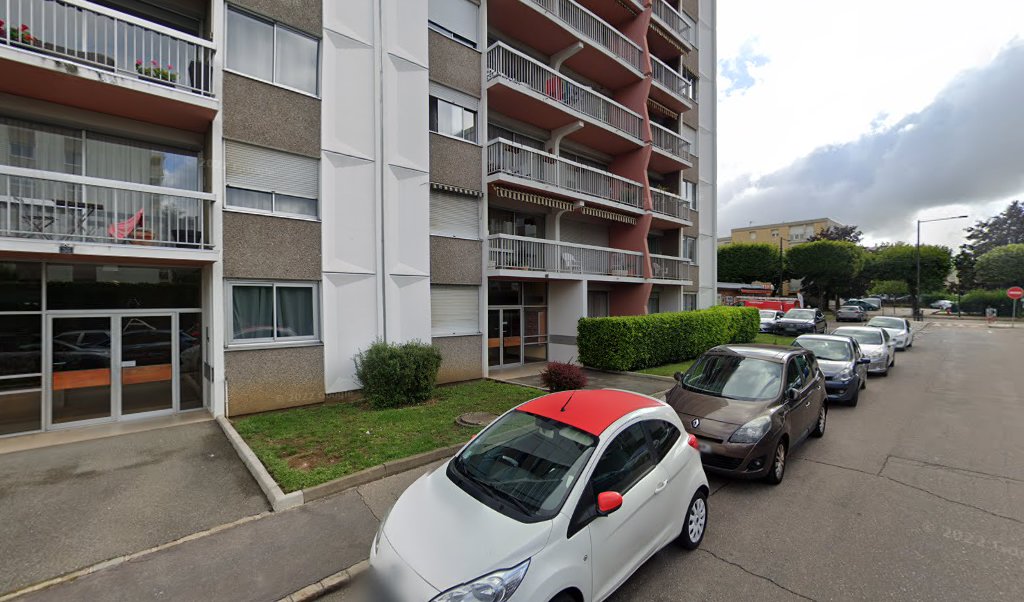 Retrouvez toutes les informations de contacts et horaires d&rsquo;ouverture pour La Poste Relais DIJON SPAR situé à Dijon dans le département Côte-d&rsquo;Or (21). Pour effectuer envoyer vos colis (colissimo, chronopost, suivi colis), une gestion bancaire (banque postal, French Bank), votre [&hellip;]