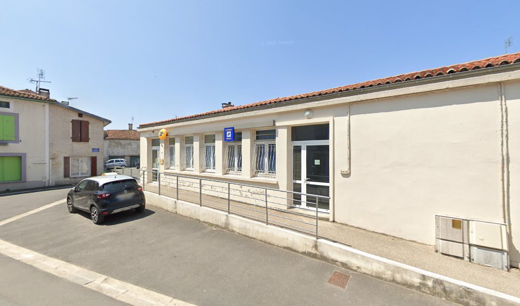Retrouvez toutes les informations de contacts et horaires d&rsquo;ouverture pour La Poste BEAUVAIS SUR MATHA situé à Beauvais sur matha dans le département Charente-Maritime (17). Pour effectuer envoyer vos colis (colissimo, chronopost, suivi colis), une gestion bancaire (banque postal, French [&hellip;]