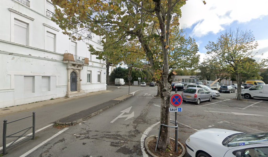 Retrouvez toutes les informations de contacts et horaires d&rsquo;ouverture pour La Poste VILLENEUVE SUR LOT situé à Villeneuve sur lot dans le département Lot-et-Garonne (47). Pour effectuer envoyer vos colis (colissimo, chronopost, suivi colis), une gestion bancaire (banque postal, French [&hellip;]