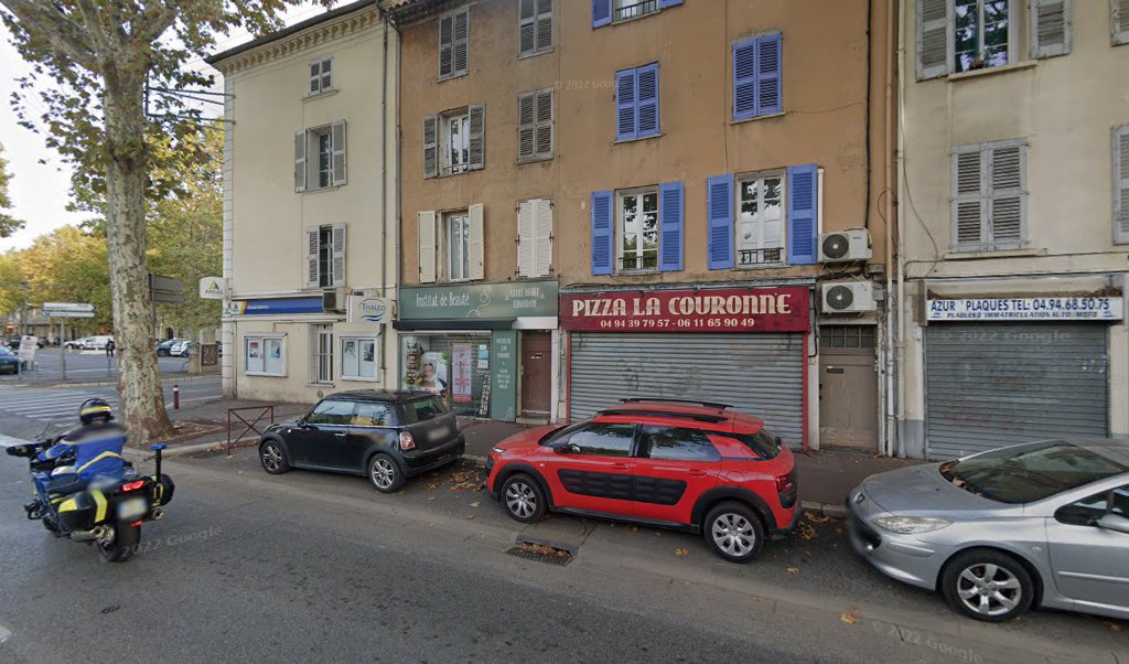 Retrouvez toutes les informations de contacts et horaires d&rsquo;ouverture pour Relais Pickup MILK BAR situé à Draguignan dans le département Var (83). Pour effectuer envoyer vos colis (colissimo, chronopost, suivi colis), une gestion bancaire (banque postal, French Bank), votre courrier [&hellip;]