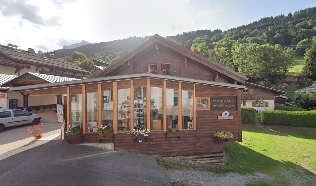 Retrouvez toutes les informations de contacts et horaires d&rsquo;ouverture pour La Poste Relais SAINT NICOLAS DE VEROCE situé à Saint nicolas de veroce dans le département Haute-Savoie (74). Pour effectuer envoyer vos colis (colissimo, chronopost, suivi colis), une gestion bancaire [&hellip;]