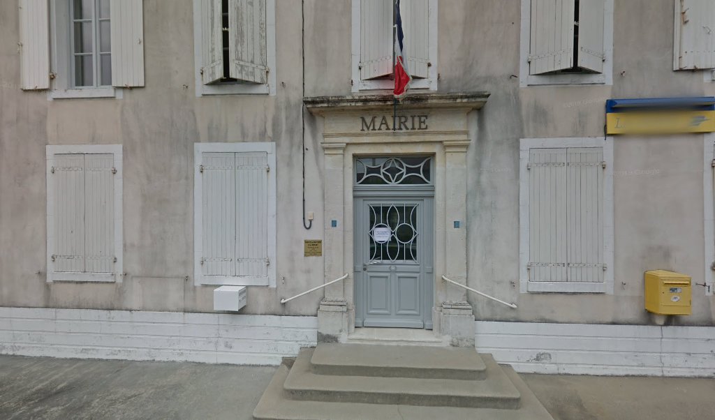 Retrouvez toutes les informations de contacts et horaires d&rsquo;ouverture pour La Poste Agence Communale FONTAINE CHALENDRAY Mairie situé à Fontaine chalendray dans le département Charente-Maritime (17). Pour effectuer envoyer vos colis (colissimo, chronopost, suivi colis), une gestion bancaire (banque postal, [&hellip;]