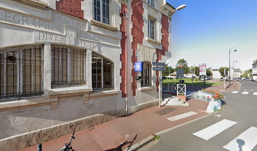 Retrouvez toutes les informations de contacts et horaires d&rsquo;ouverture pour La Poste DIVES SUR MER situé à Dives sur mer dans le département Calvados (14). Pour effectuer envoyer vos colis (colissimo, chronopost, suivi colis), une gestion bancaire (banque postal, French [&hellip;]