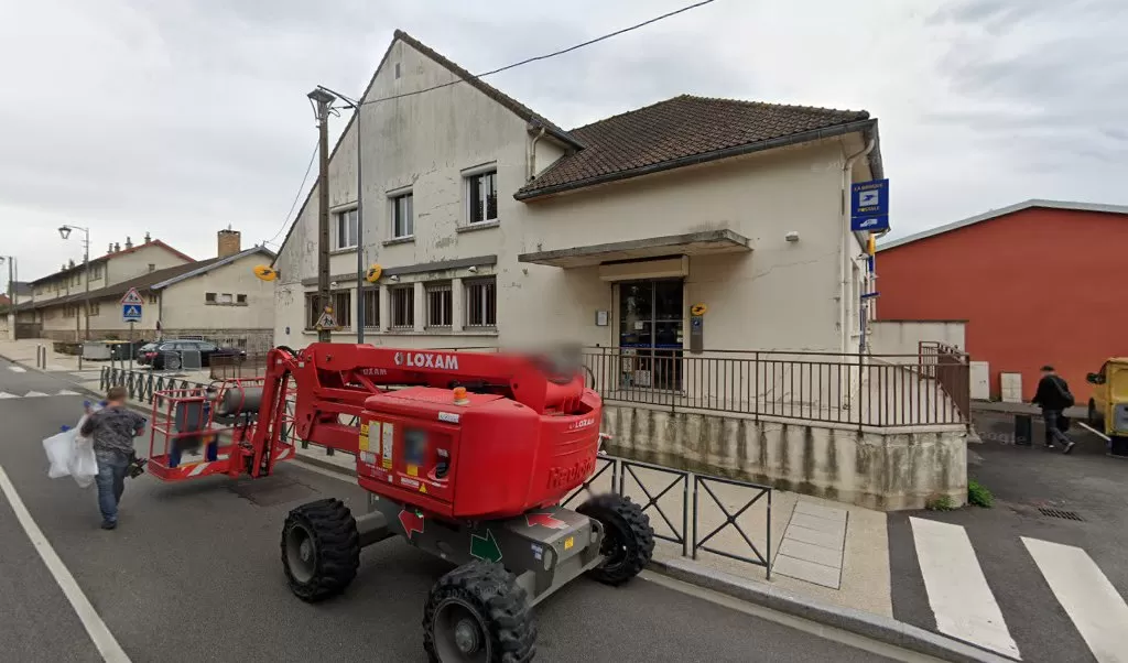 Retrouvez toutes les informations de contacts et horaires d&rsquo;ouverture pour La Poste BOIS D ARCY situé à Bois d arcy dans le département Yvelines (78). Pour effectuer envoyer vos colis (colissimo, chronopost, suivi colis), une gestion bancaire (banque postal, French [&hellip;]