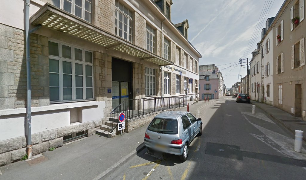 Retrouvez toutes les informations de contacts et horaires d&rsquo;ouverture pour La Poste DOUARNENEZ situé à Douarnenez dans le département Finistère (29). Pour effectuer envoyer vos colis (colissimo, chronopost, suivi colis), une gestion bancaire (banque postal, French Bank), votre courrier (suivi [&hellip;]
