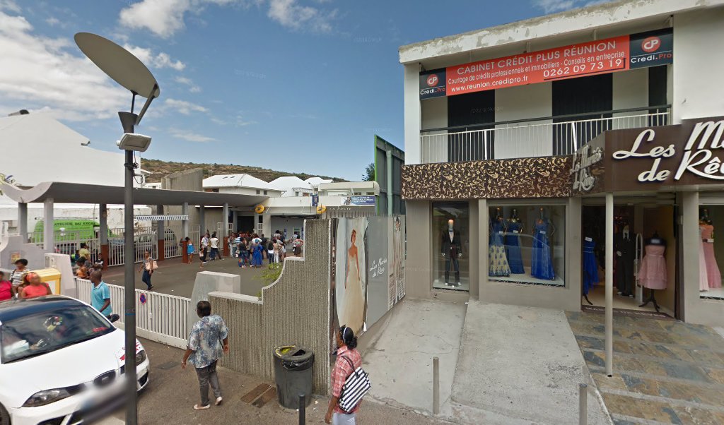 Retrouvez toutes les informations de contacts et horaires d&rsquo;ouverture pour La Poste ST PAUL situé à St paul dans le département La Réunion (97). Pour effectuer envoyer vos colis (colissimo, chronopost, suivi colis), une gestion bancaire (banque postal, French Bank), [&hellip;]
