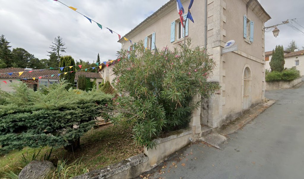 Retrouvez toutes les informations de contacts et horaires d&rsquo;ouverture pour La Poste Agence Communale LA CHAPELLE GONAGUET Mairie situé à La chapelle gonaguet dans le département Dordogne (24). Pour effectuer envoyer vos colis (colissimo, chronopost, suivi colis), une gestion bancaire [&hellip;]