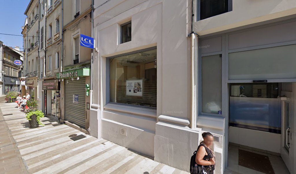 Retrouvez toutes les informations de contacts et horaires d&rsquo;ouverture pour Relais Pickup RETOUCHERIE SERAP situé à Meaux dans le département Seine-et-Marne (77). Pour effectuer envoyer vos colis (colissimo, chronopost, suivi colis), une gestion bancaire (banque postal, French Bank), votre courrier [&hellip;]