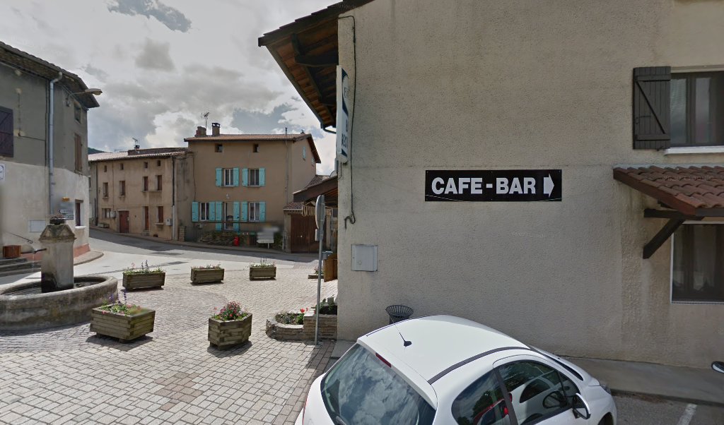 Retrouvez toutes les informations de contacts et horaires d&rsquo;ouverture pour La Poste Relais LONGES situé à Longes dans le département Rhône (69). Pour effectuer envoyer vos colis (colissimo, chronopost, suivi colis), une gestion bancaire (banque postal, French Bank), votre courrier [&hellip;]