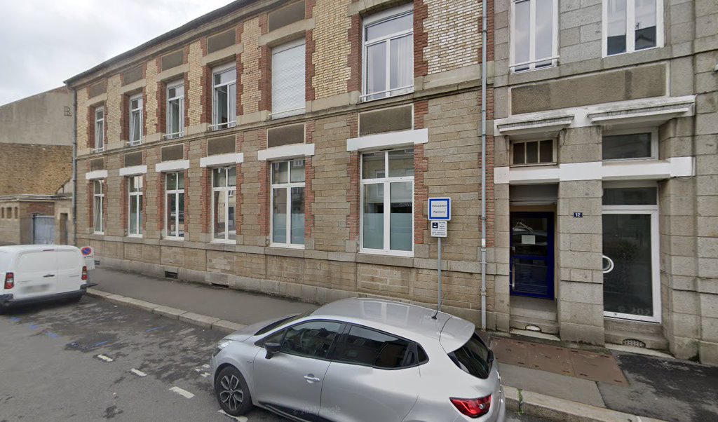 Retrouvez toutes les informations de contacts et horaires d&rsquo;ouverture pour La Poste FOUGERES situé à Fougeres dans le département Ille-et-Vilaine (35). Pour effectuer envoyer vos colis (colissimo, chronopost, suivi colis), une gestion bancaire (banque postal, French Bank), votre courrier (suivi [&hellip;]