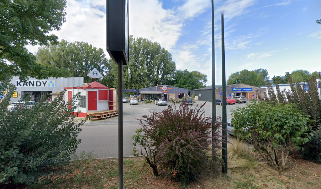 Retrouvez toutes les informations de contacts et horaires d&rsquo;ouverture pour Relais Pickup DELICES EXPRESS situé à Souillac dans le département Lot (46). Pour effectuer envoyer vos colis (colissimo, chronopost, suivi colis), une gestion bancaire (banque postal, French Bank), votre courrier [&hellip;]