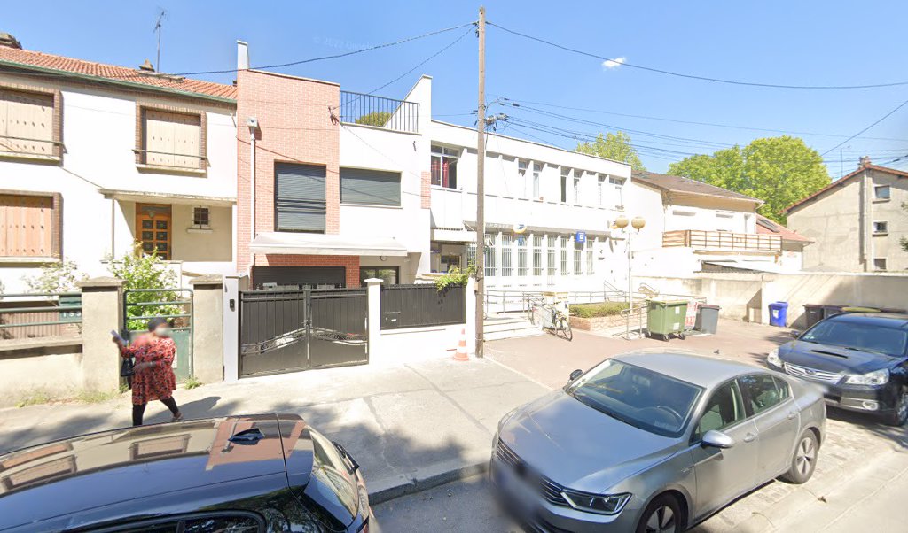 Retrouvez toutes les informations de contacts et horaires d&rsquo;ouverture pour La Poste NOISY LE SEC STEPHENSON situé à Noisy le sec dans le département Seine-Saint-Denis (93). Pour effectuer envoyer vos colis (colissimo, chronopost, suivi colis), une gestion bancaire (banque postal, [&hellip;]