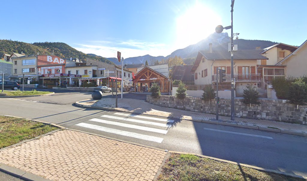 Retrouvez toutes les informations de contacts et horaires d&rsquo;ouverture pour Relais Pickup TABAC-PRESSE LE SAVINOIS situé à Savines le lac dans le département Hautes-Alpes (05). Pour effectuer envoyer vos colis (colissimo, chronopost, suivi colis), une gestion bancaire (banque postal, French [&hellip;]