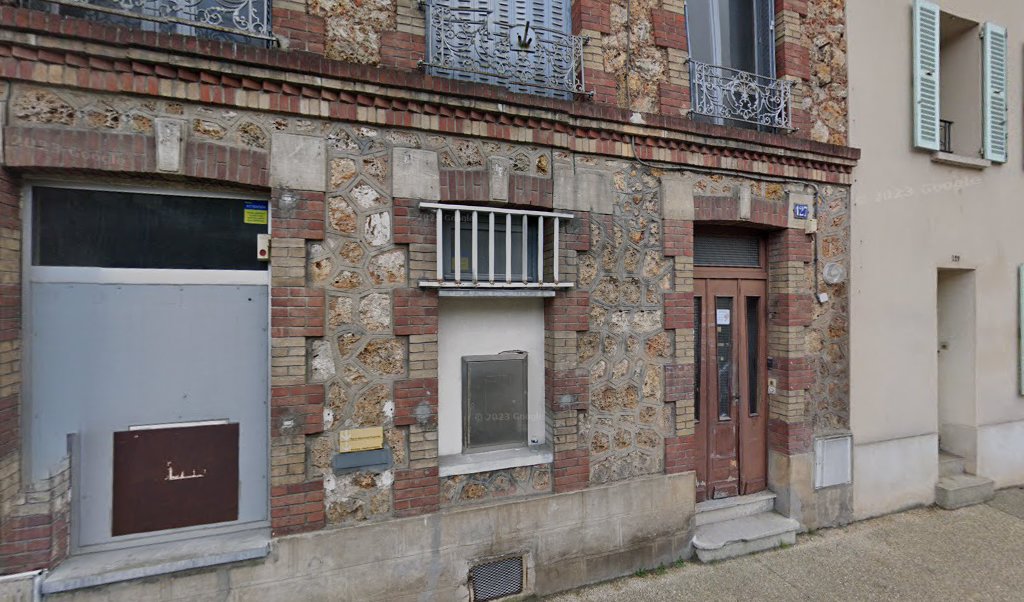 Retrouvez toutes les informations de contacts et horaires d&rsquo;ouverture pour La Poste VAUX SUR SEINE situé à Vaux sur seine dans le département Yvelines (78). Pour effectuer envoyer vos colis (colissimo, chronopost, suivi colis), une gestion bancaire (banque postal, French [&hellip;]