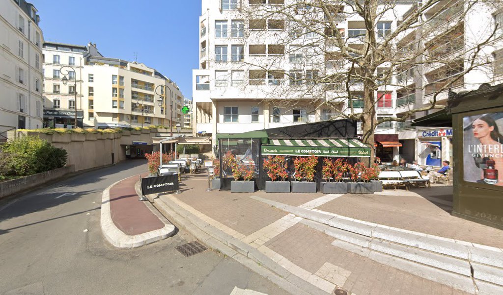 Retrouvez toutes les informations de contacts et horaires d&rsquo;ouverture pour La Poste Relais ST CLOUD Franprix situé à St cloud dans le département Hauts-de-Seine (92). Pour effectuer envoyer vos colis (colissimo, chronopost, suivi colis), une gestion bancaire (banque postal, French [&hellip;]