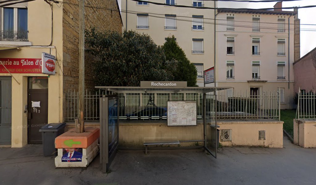 Retrouvez toutes les informations de contacts et horaires d&rsquo;ouverture pour Relais Pickup SUPERETTE DES MONTS D OR situé à Lyon dans le département Rhône (69). Pour effectuer envoyer vos colis (colissimo, chronopost, suivi colis), une gestion bancaire (banque postal, French [&hellip;]