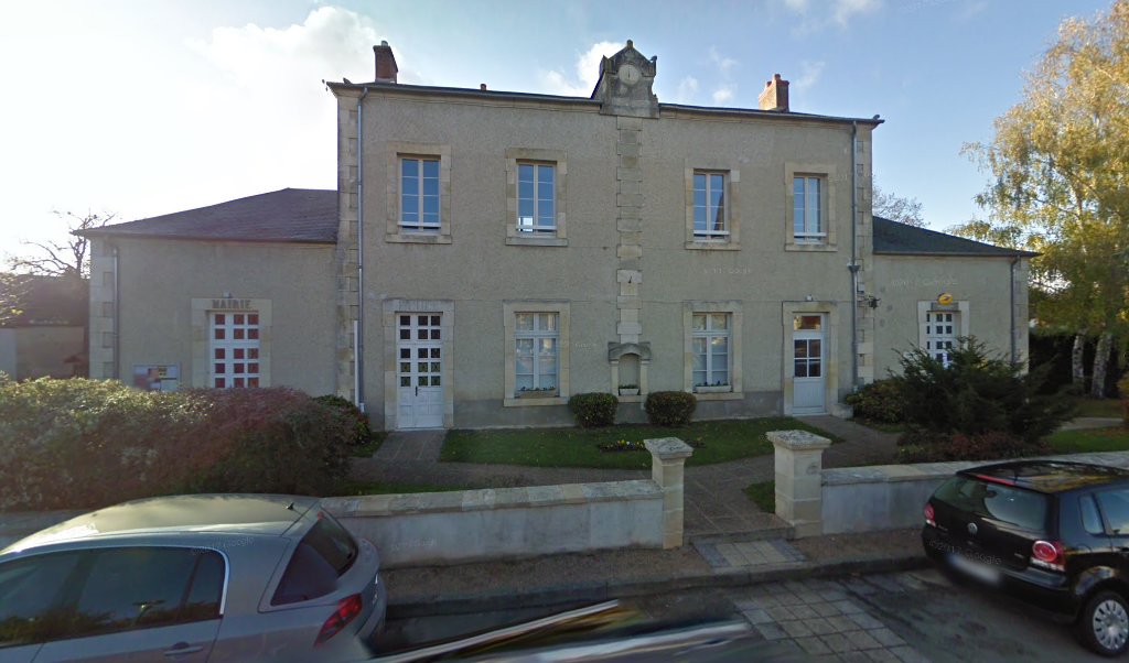 Retrouvez toutes les informations de contacts et horaires d&rsquo;ouverture pour La Poste Agence Communale ST GERMAIN DES BOIS Mairie situé à St germain des bois dans le département Cher (18). Pour effectuer envoyer vos colis (colissimo, chronopost, suivi colis), une [&hellip;]