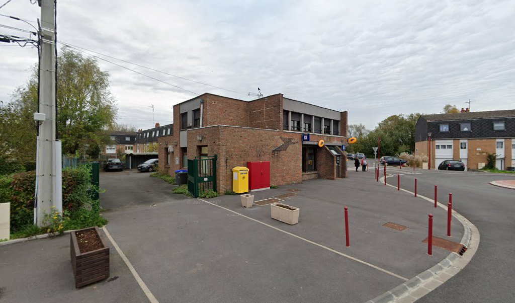 Retrouvez toutes les informations de contacts et horaires d&rsquo;ouverture pour La Poste MORTAGNE DU NORD situé à Mortagne du nord dans le département Nord (59). Pour effectuer envoyer vos colis (colissimo, chronopost, suivi colis), une gestion bancaire (banque postal, French [&hellip;]