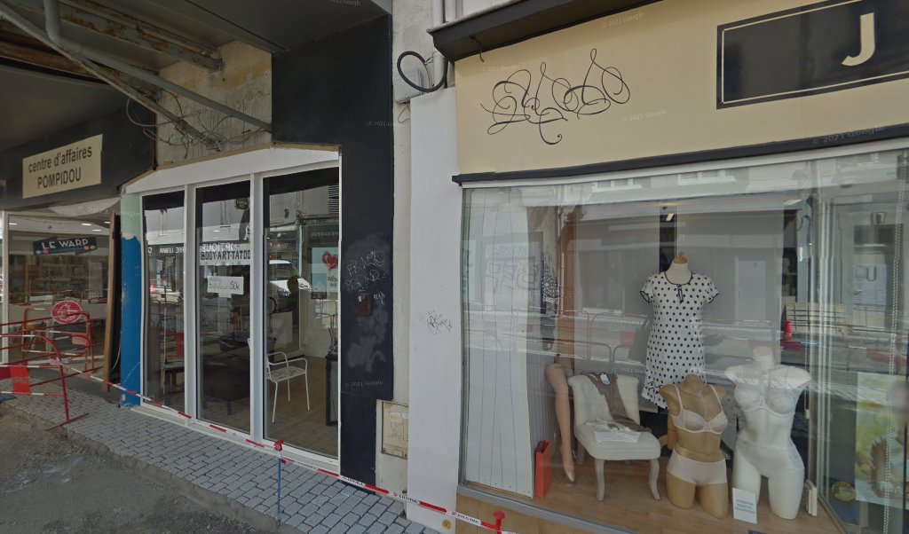 Retrouvez toutes les informations de contacts et horaires d&rsquo;ouverture pour Relais Pickup LA CAVE NATURE situé à La roche sur yon dans le département Vendée (85). Pour effectuer envoyer vos colis (colissimo, chronopost, suivi colis), une gestion bancaire (banque postal, [&hellip;]