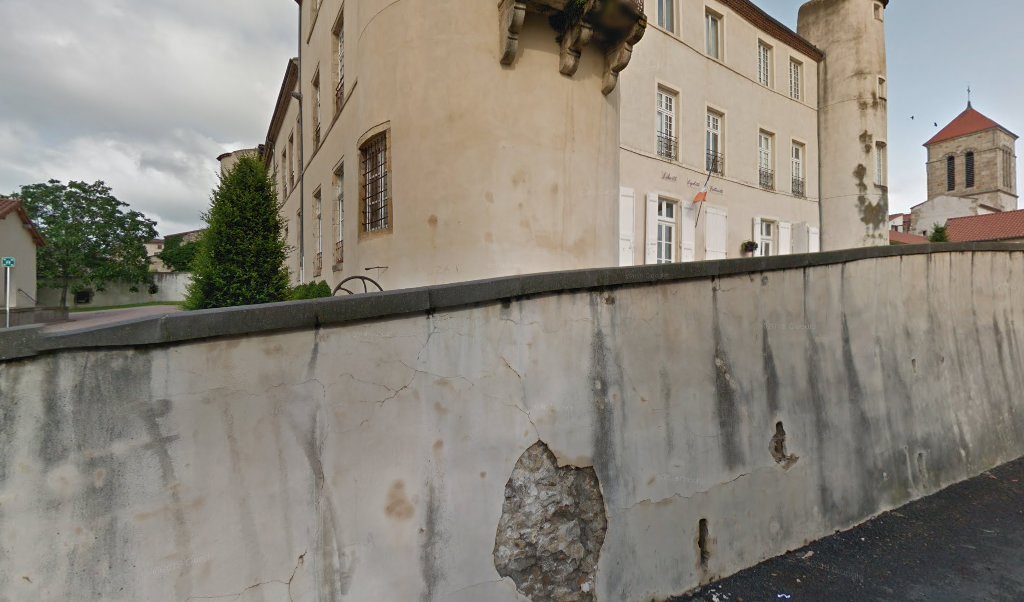 Retrouvez toutes les informations de contacts et horaires d&rsquo;ouverture pour La Poste PLAUZAT situé à Plauzat dans le département Puy-de-Dôme (63). Pour effectuer envoyer vos colis (colissimo, chronopost, suivi colis), une gestion bancaire (banque postal, French Bank), votre courrier (suivi [&hellip;]