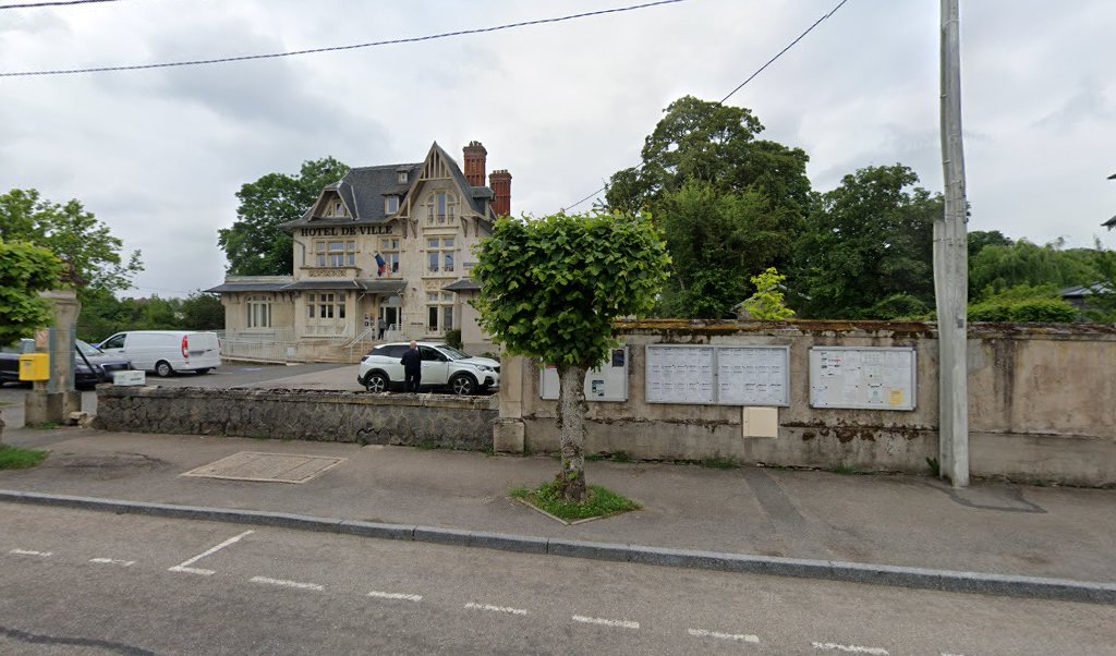 Retrouvez toutes les informations de contacts et horaires d&rsquo;ouverture pour La Poste BAYON situé à Bayon dans le département Meurthe-et-Moselle (54). Pour effectuer envoyer vos colis (colissimo, chronopost, suivi colis), une gestion bancaire (banque postal, French Bank), votre courrier (suivi [&hellip;]