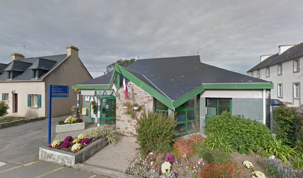 Retrouvez toutes les informations de contacts et horaires d&rsquo;ouverture pour La Poste Agence Communale ST NIC Mairie situé à St nic dans le département Finistère (29). Pour effectuer envoyer vos colis (colissimo, chronopost, suivi colis), une gestion bancaire (banque postal, [&hellip;]