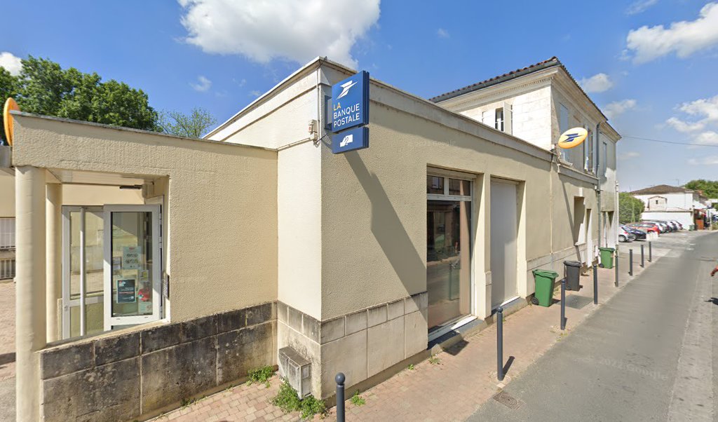 Retrouvez toutes les informations de contacts et horaires d&rsquo;ouverture pour La Poste AMBARES ET LAGRAVE situé à Ambares et lagrave dans le département Gironde (33). Pour effectuer envoyer vos colis (colissimo, chronopost, suivi colis), une gestion bancaire (banque postal, French [&hellip;]
