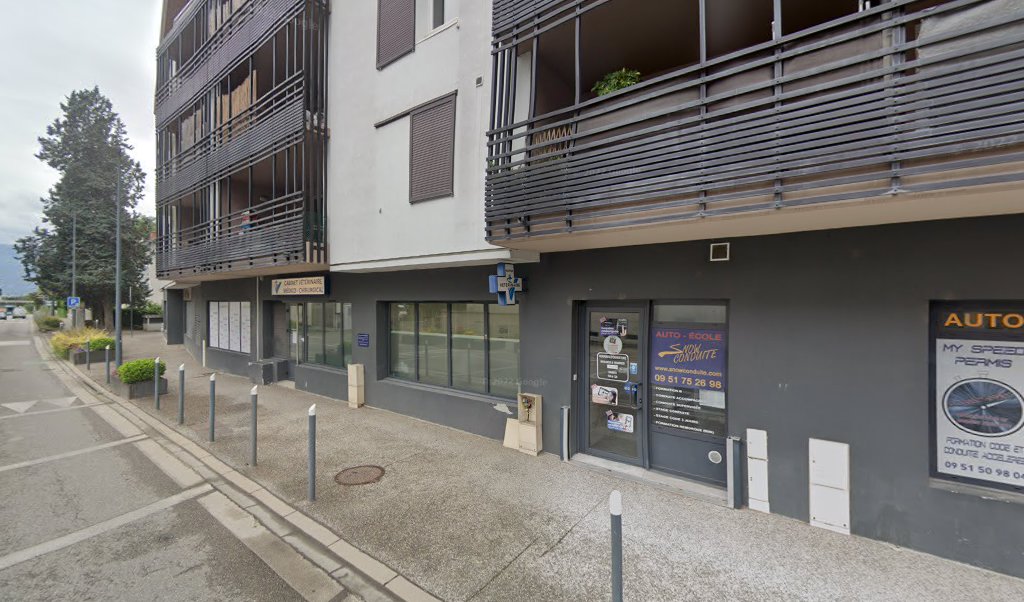 Retrouvez toutes les informations de contacts et horaires d&rsquo;ouverture pour La Poste GIERES situé à Gieres dans le département Isère (38). Pour effectuer envoyer vos colis (colissimo, chronopost, suivi colis), une gestion bancaire (banque postal, French Bank), votre courrier (suivi [&hellip;]