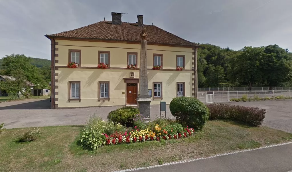 Retrouvez toutes les informations de contacts et horaires d&rsquo;ouverture pour La Poste Agence Communale TERNUAY MELAY ET ST HILAIRE Mairie situé à Ternuay melay et st hilaire dans le département Haute-Saône (70). Pour effectuer envoyer vos colis (colissimo, chronopost, suivi [&hellip;]