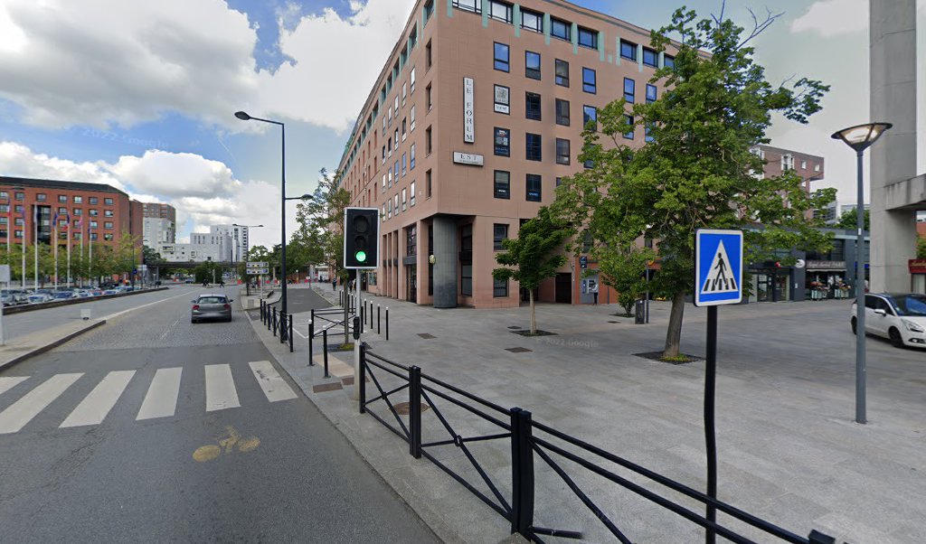 Retrouvez toutes les informations de contacts et horaires d&rsquo;ouverture pour La Poste EVRY HOTEL DE VILLE situé à Evry dans le département Essonne (91). Pour effectuer envoyer vos colis (colissimo, chronopost, suivi colis), une gestion bancaire (banque postal, French Bank), [&hellip;]