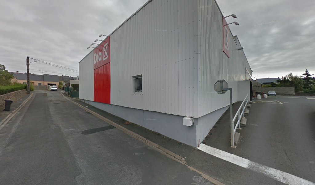 Retrouvez toutes les informations de contacts et horaires d&rsquo;ouverture pour La Poste Relais MAUGES SUR LOIRE Carrefour contact situé à Mauges sur loire dans le département Maine-et-Loire (49). Pour effectuer envoyer vos colis (colissimo, chronopost, suivi colis), une gestion bancaire [&hellip;]