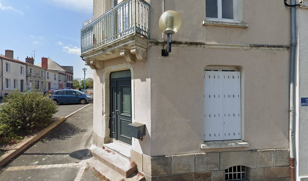 Retrouvez toutes les informations de contacts et horaires d&rsquo;ouverture pour La Poste Agence Communale LA REGRIPPIERE Mairie situé à La regrippiere dans le département Loire-Atlantique (44). Pour effectuer envoyer vos colis (colissimo, chronopost, suivi colis), une gestion bancaire (banque postal, [&hellip;]