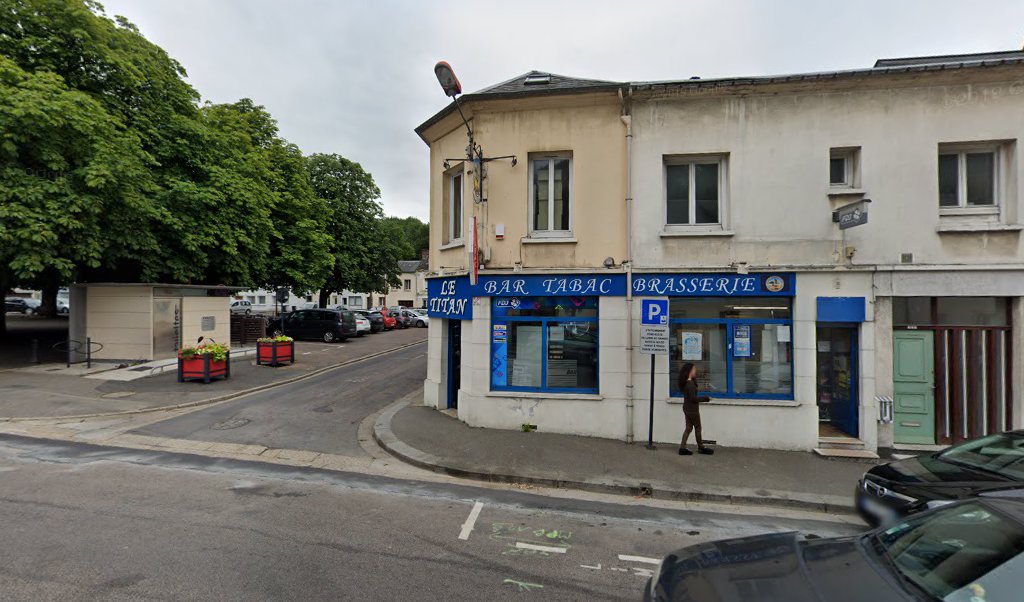 Retrouvez toutes les informations de contacts et horaires d&rsquo;ouverture pour Relais Pickup LE TITAN situé à Lillebonne dans le département Seine-Maritime (76). Pour effectuer envoyer vos colis (colissimo, chronopost, suivi colis), une gestion bancaire (banque postal, French Bank), votre courrier [&hellip;]