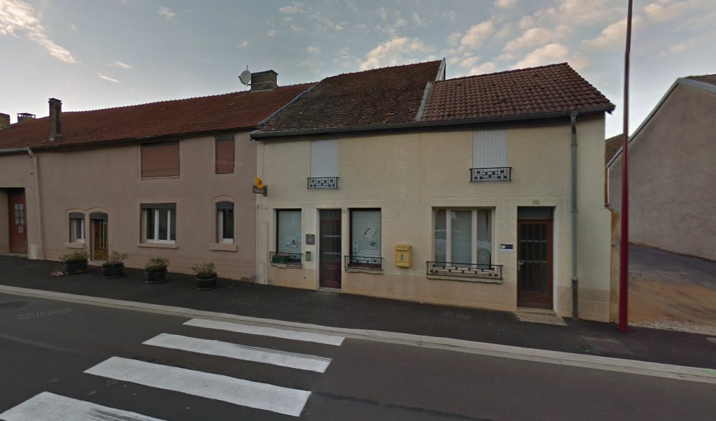 Retrouvez toutes les informations de contacts et horaires d&rsquo;ouverture pour La Poste Agence Communale PREZ SOUS LAFAUCHE Mairie situé à Prez sous lafauche dans le département Haute-Marne (52). Pour effectuer envoyer vos colis (colissimo, chronopost, suivi colis), une gestion bancaire [&hellip;]