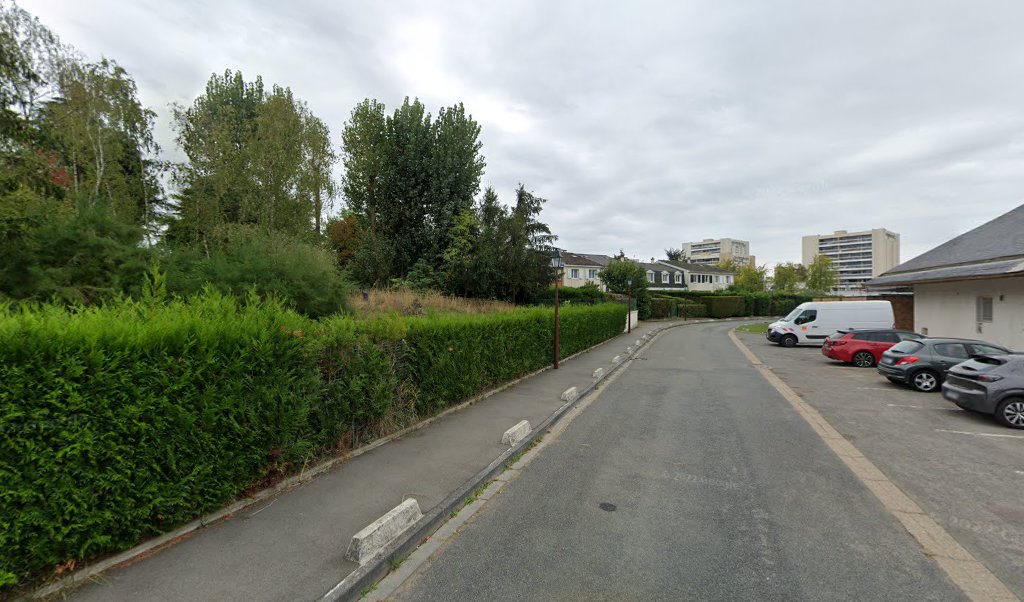Retrouvez toutes les informations de contacts et horaires d&rsquo;ouverture pour Relais Pickup CARREFOUR CONTACT situé à Elancourt dans le département Yvelines (78). Pour effectuer envoyer vos colis (colissimo, chronopost, suivi colis), une gestion bancaire (banque postal, French Bank), votre courrier [&hellip;]