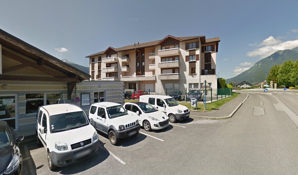 Retrouvez toutes les informations de contacts et horaires d&rsquo;ouverture pour La Poste THYEZ situé à Thyez dans le département Haute-Savoie (74). Pour effectuer envoyer vos colis (colissimo, chronopost, suivi colis), une gestion bancaire (banque postal, French Bank), votre courrier (suivi [&hellip;]