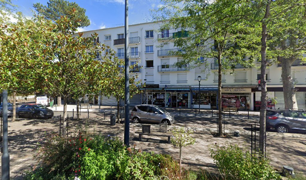 Retrouvez toutes les informations de contacts et horaires d&rsquo;ouverture pour Relais Pickup L ATELIER DU BIEN VOIR situé à Chatenay malabry dans le département Hauts-de-Seine (92). Pour effectuer envoyer vos colis (colissimo, chronopost, suivi colis), une gestion bancaire (banque postal, [&hellip;]